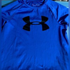 Underarmour Boy’s Heat Gear T-shirt, Royal Blue, Size: Youth XL